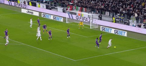 1676245444928097707.gif 尤文1比0.gif